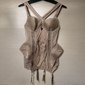 Victoria's Secret Strappy Eyelash Corset Boning W/Garters Nude 36B RARE Sexy